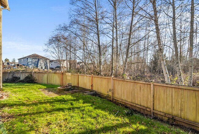 Building Photo - Lake Stevens~Amber Skyline