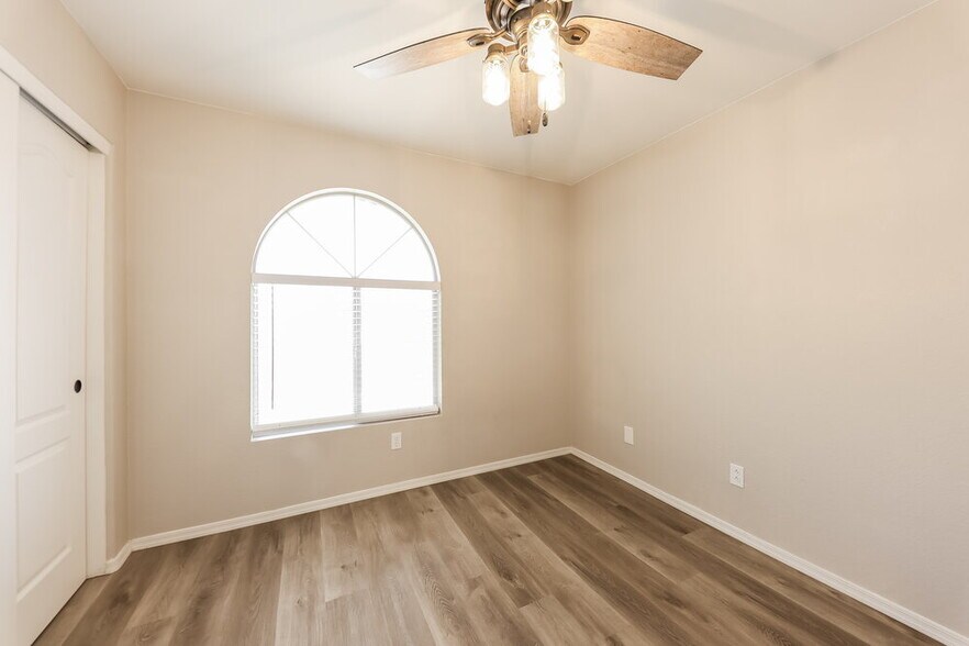 Building Photo - 4910 W Marco Polo Rd