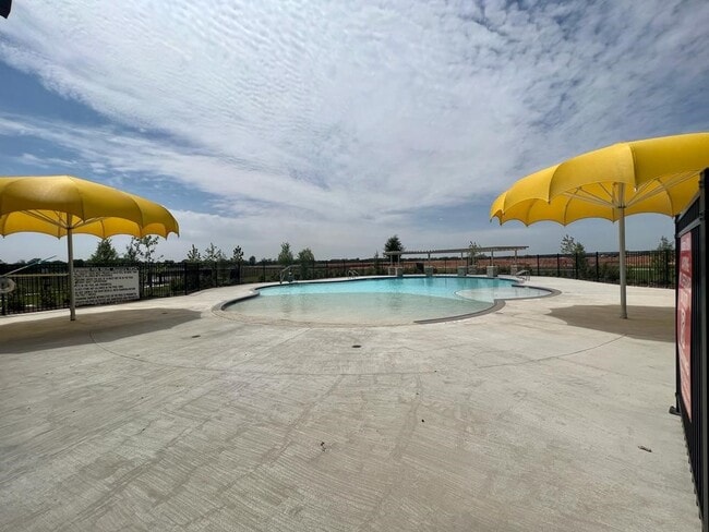 Building Photo - 23303 Happy Mdw Ln