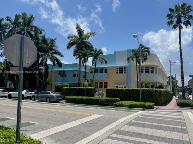 Building Photo - 750 Euclid Ave