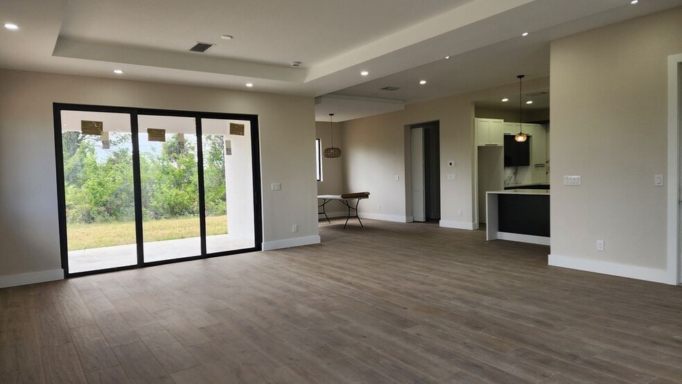 Building Photo - 47 Brig Cir E