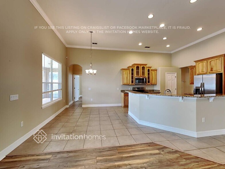 Building Photo - 6462 Hickory View Dr