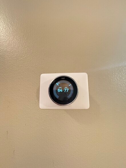 Building Photo - 5578 Arialo Dr