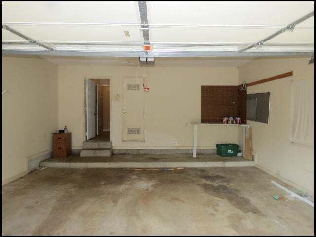 Building Photo - 12 Cedar Point Ct