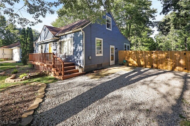 Building Photo - 14269 Niagara Dr
