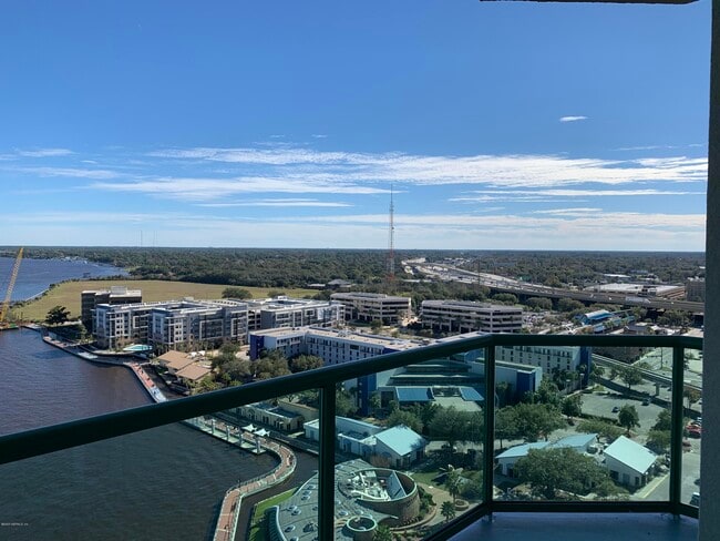 Building Photo - 1431 Riverplace Blvd