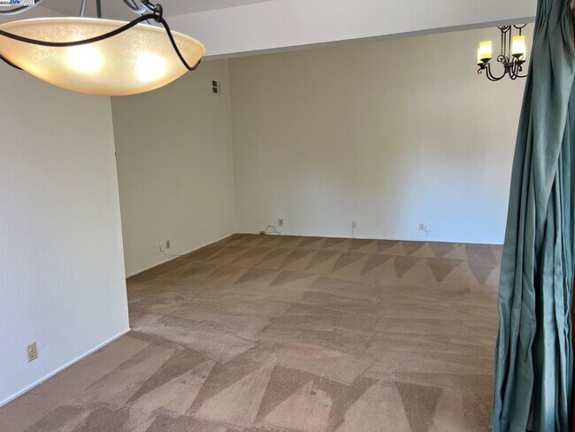 Building Photo - 3242 Monika Ln