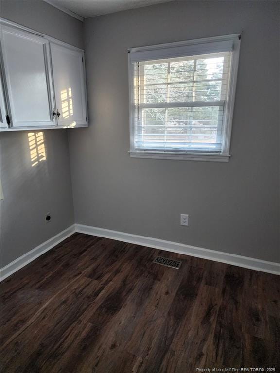 Building Photo - 1303 Middle Rd