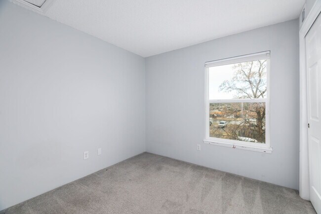 Building Photo - 8803 Colorado Blvd