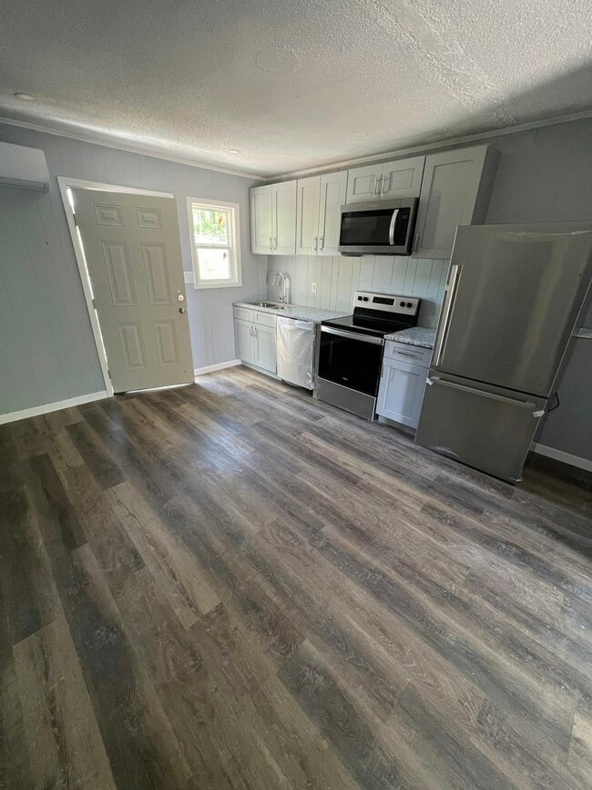 Building Photo - 106 N Pugh St