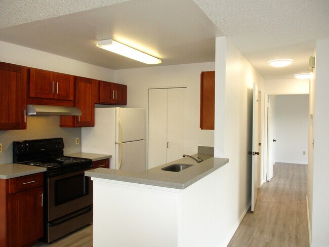 Building Photo - 94-870-870 Lumiauau St