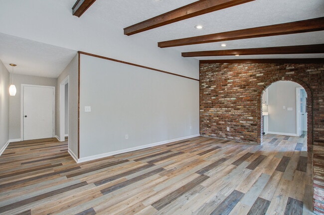 Building Photo - 1805 Chelwood Cir