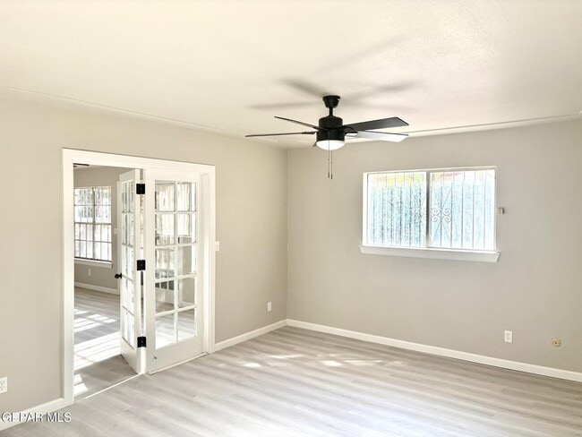 Building Photo - 1605 Bessemer Dr