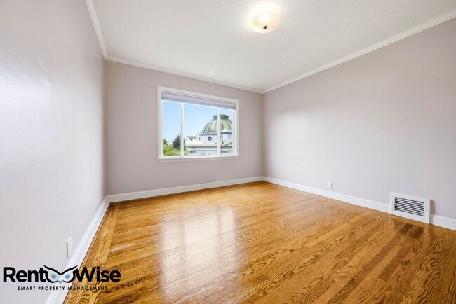 Building Photo - 53 Stanyan St