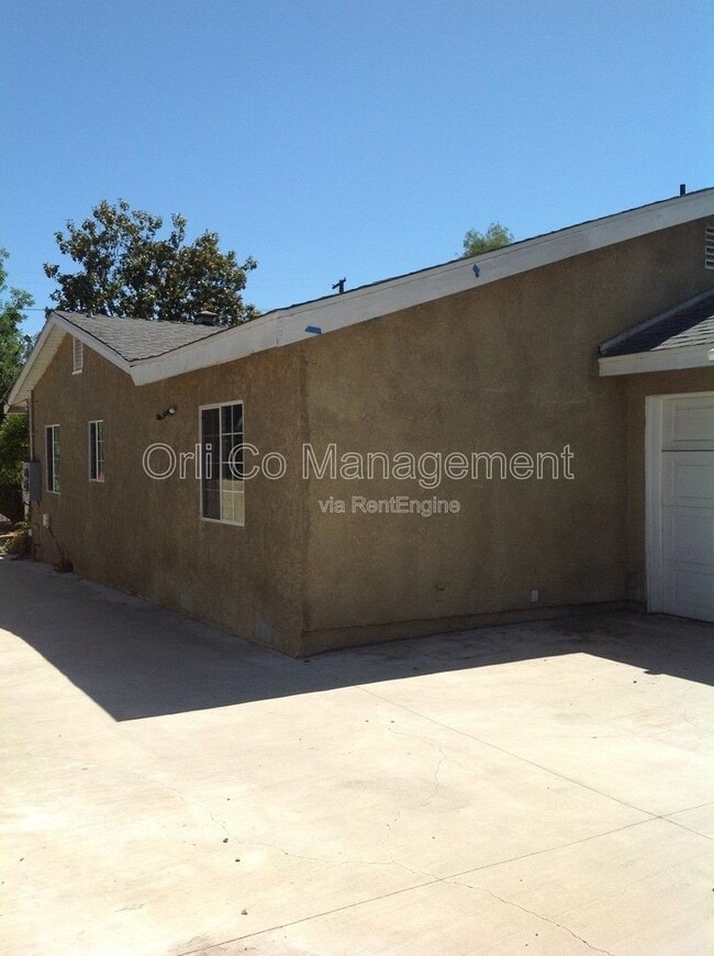 Building Photo - 299 W Claremont St