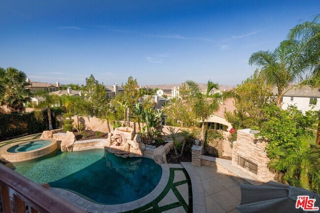 Building Photo - 22430 Leisure Dr