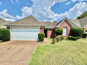 Building Photo - 1468 S Goodlett Grove Cove