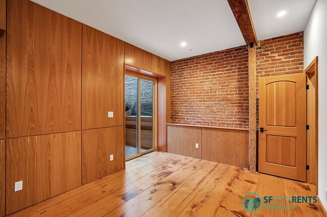 Building Photo - Intimate Super-Lux Home in Zen Garden Sett...