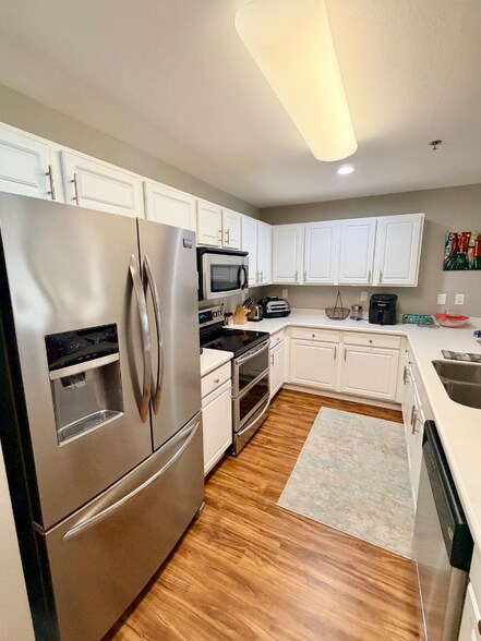 Building Photo - 113 Brooks St SE