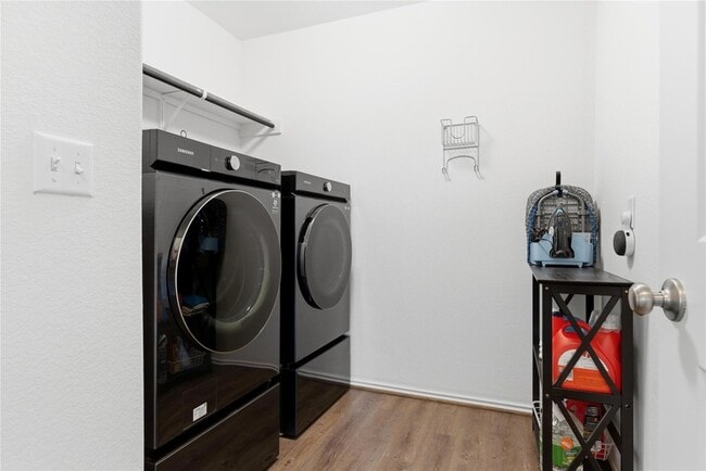 Building Photo - 7409 Spring Ray Dr