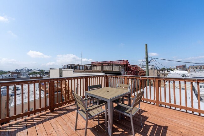 Building Photo - 4-Bedroom, 3-Bathroom with Garage - Canton...