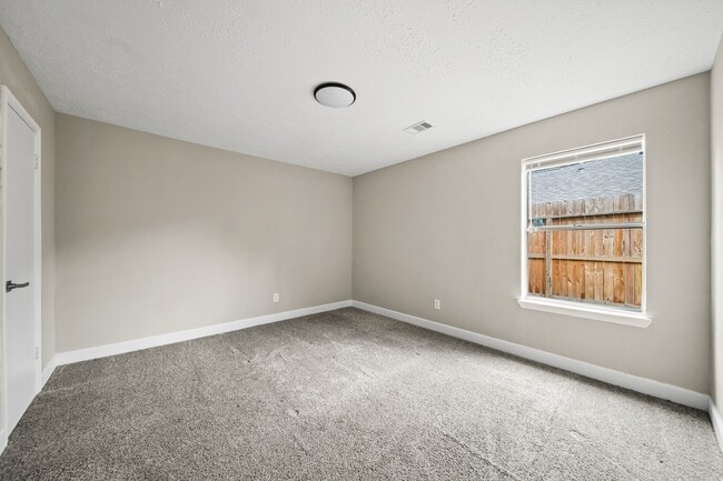 Building Photo - 7010 Pembrough Ln