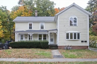 Building Photo - 18 Bates St