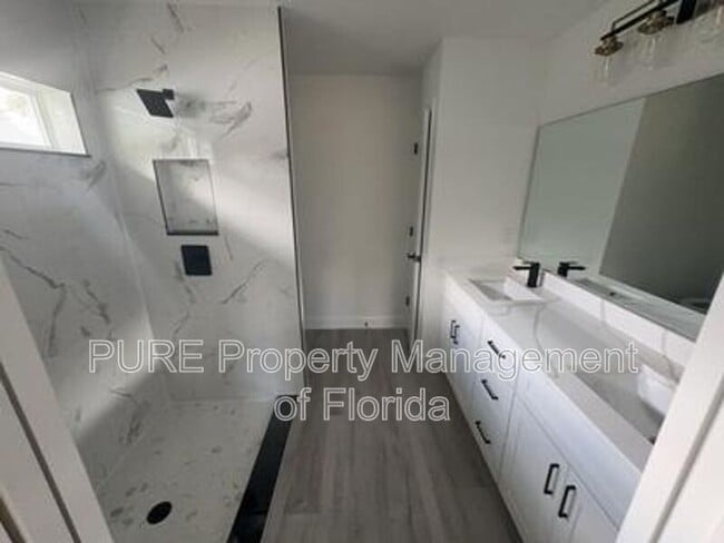 Building Photo - 5787 NW 62nd Ave