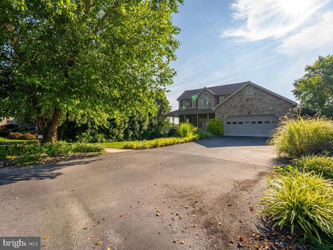 Building Photo - 1458 Highfield Ct