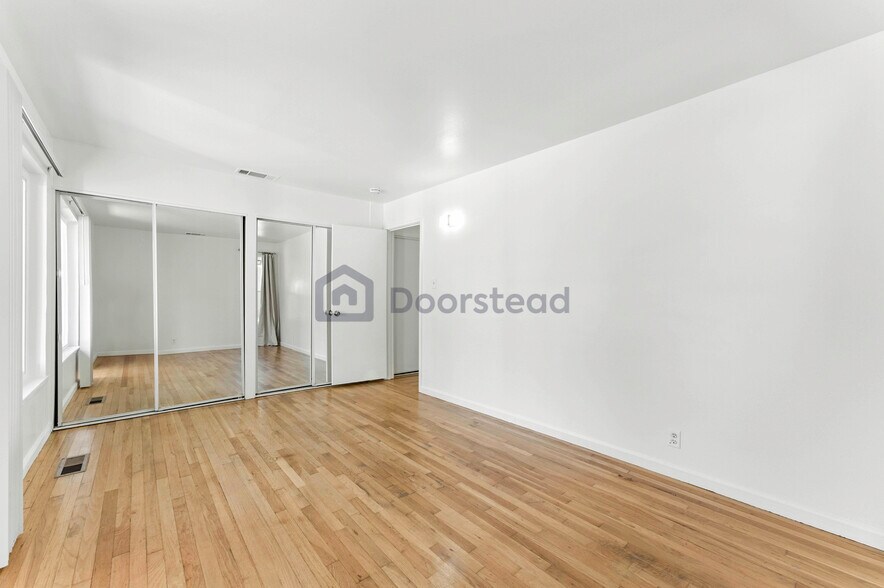 Building Photo - 4533 Utah Dr