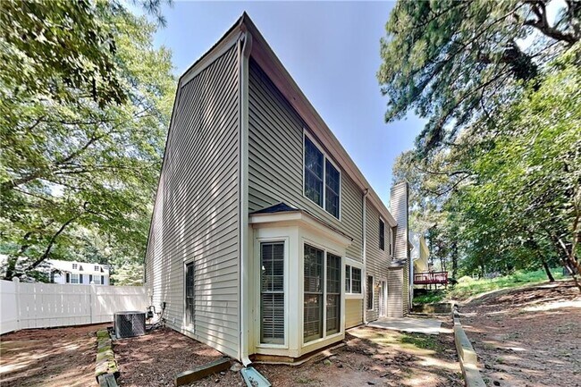 Building Photo - 10035 Feather Sound Ct