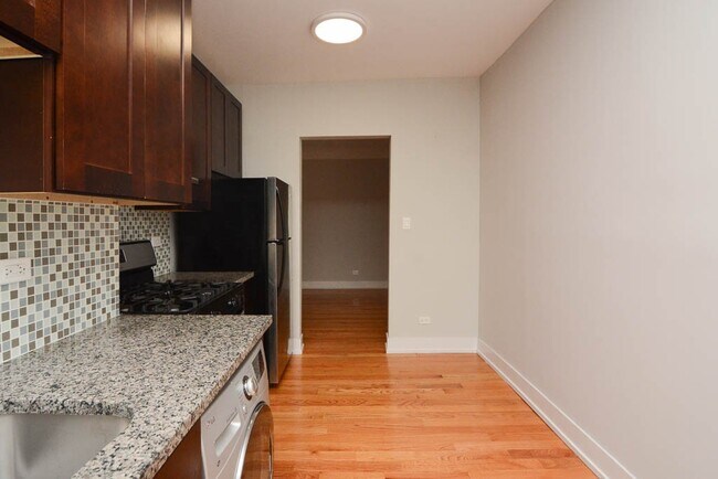 Building Photo - 542 Chestnut