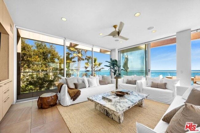 Building Photo - 25102 Malibu Rd