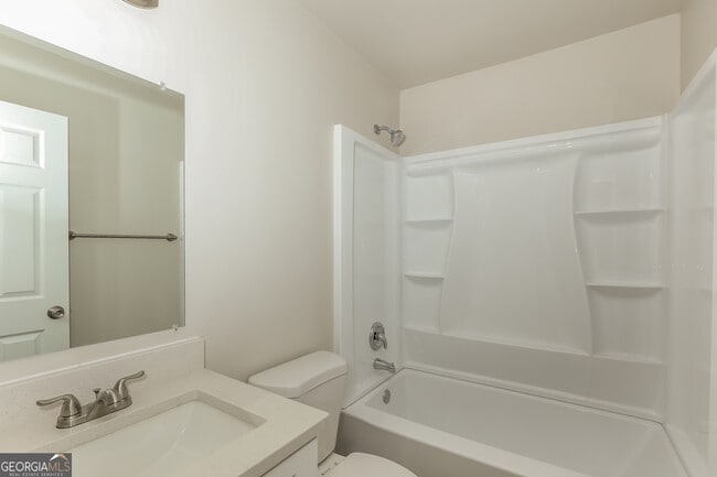 Building Photo - 1065 Garrison Ct