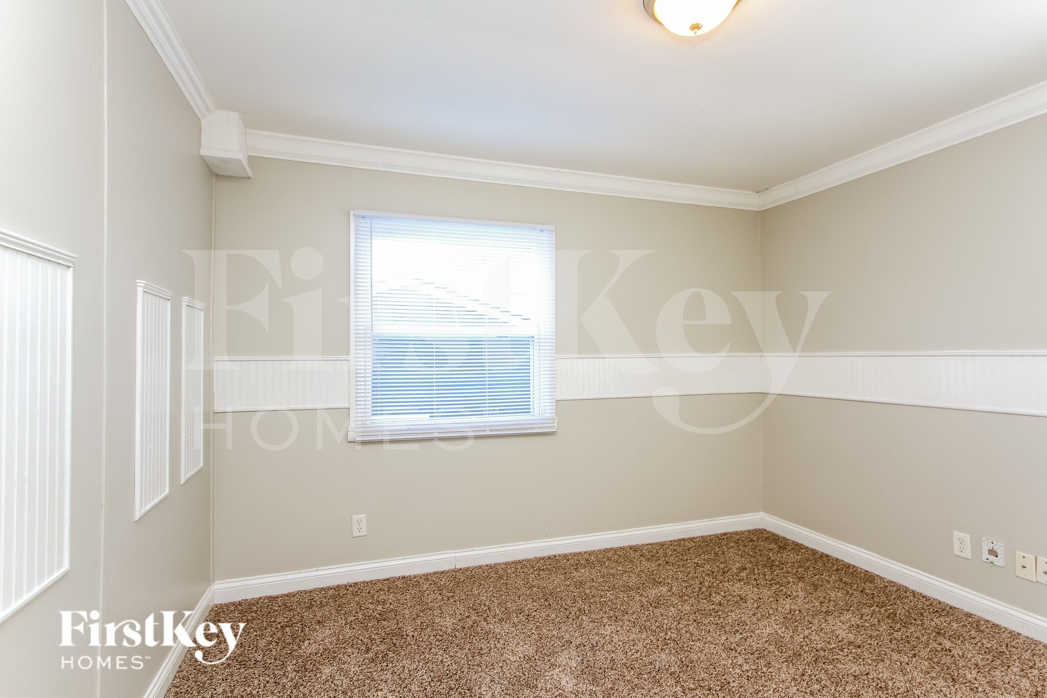 Building Photo - 3526 N Faculty Dr