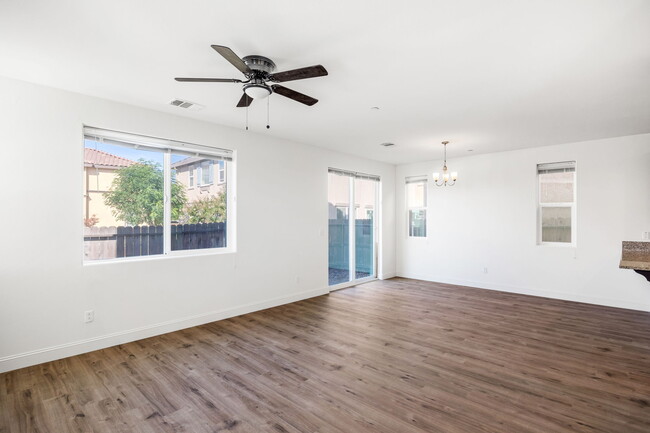 Building Photo - 30 Palma Harbour Pl