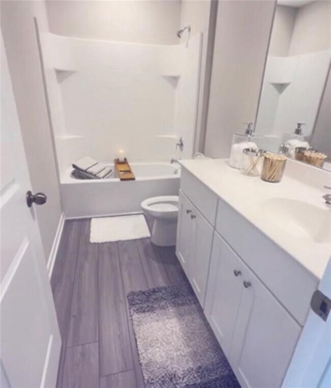 Building Photo - 4657 Waxwing St