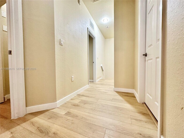 Building Photo - 11403 NW 89th St