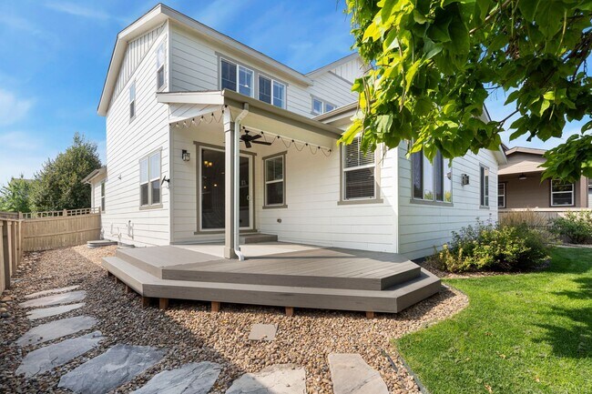Building Photo - 3-Bed 3-Bed House