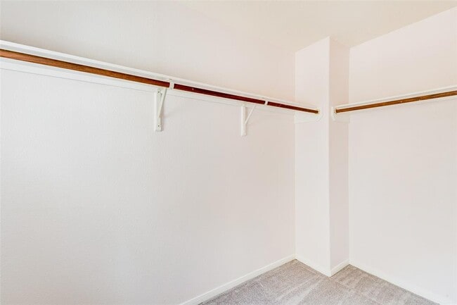 Building Photo - 15403 Redbud Dale Ct