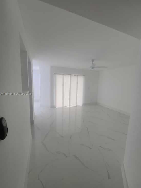 Building Photo - 860 NW 92nd Ave