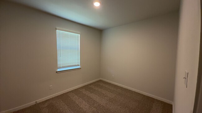 Building Photo - 5109 Pollack Ln