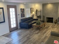 Building Photo - 4827 Saturn St