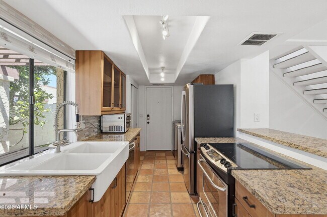 Building Photo - 8825 S 48th St