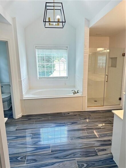 Building Photo - 540 Langley Creek Dr