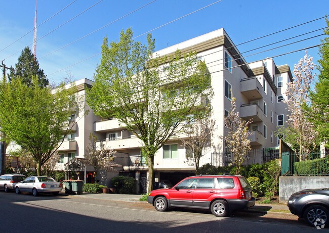 Primary Photo - Madison Place Apartments