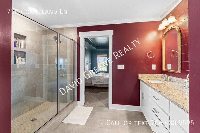 Building Photo - 710 Courtland Ln