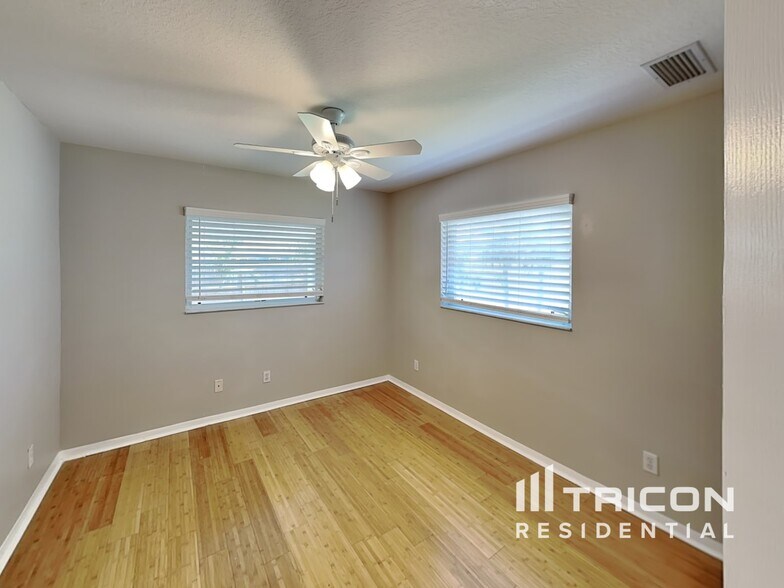 Building Photo - 1761 Banyan Dr