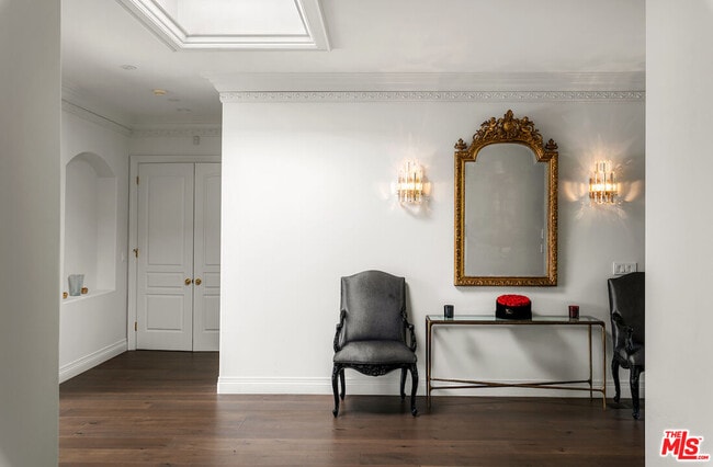 Building Photo - 1845 Loma Vista Dr