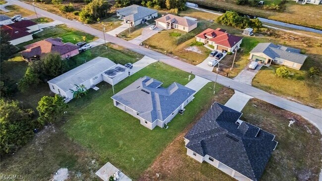 Building Photo - 3719 16th St W